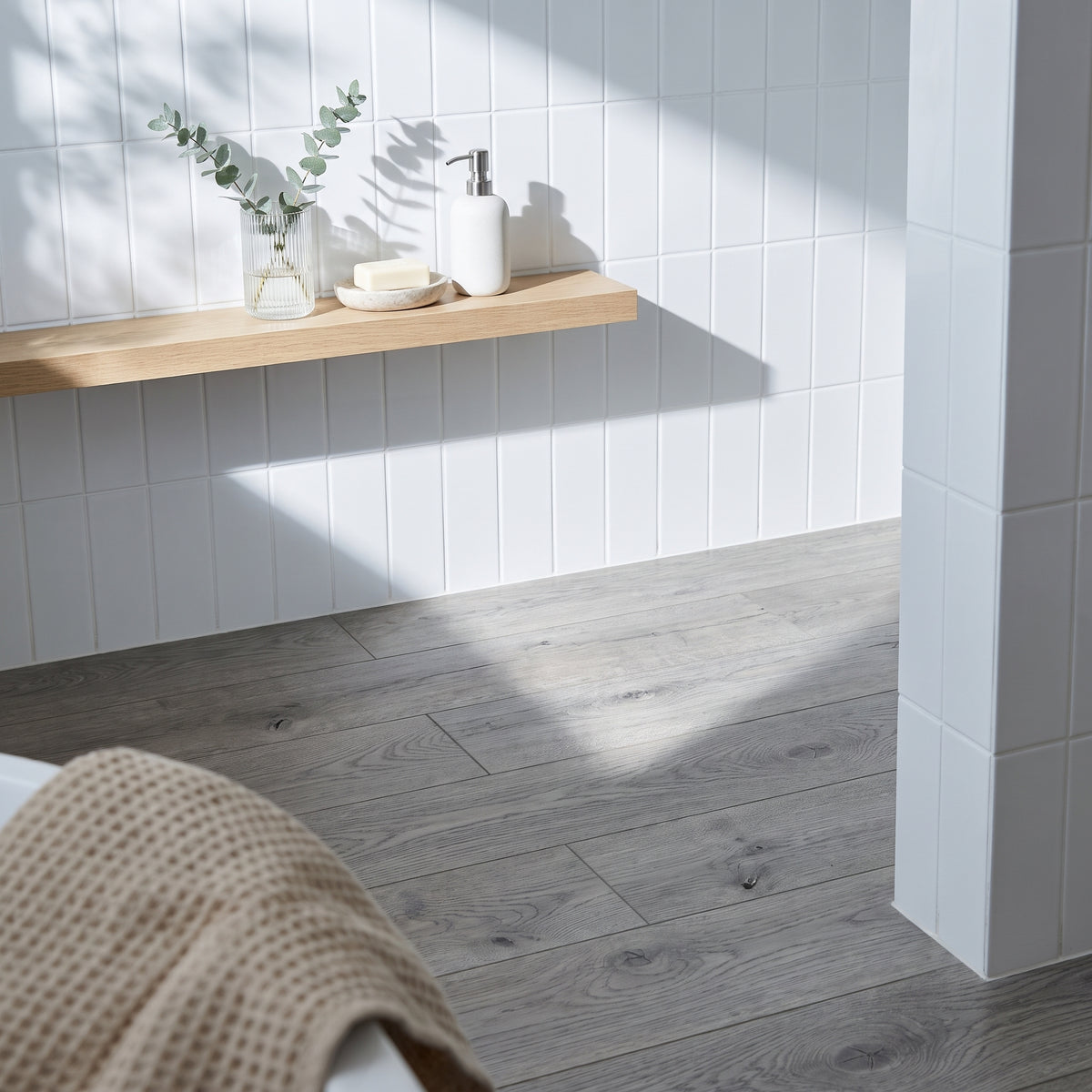 Rivato Grey Oak 1220 x 183mm Solidcore Waterproof Click Flooring Planks (Pack of 8) - 1.79m Per Pack
