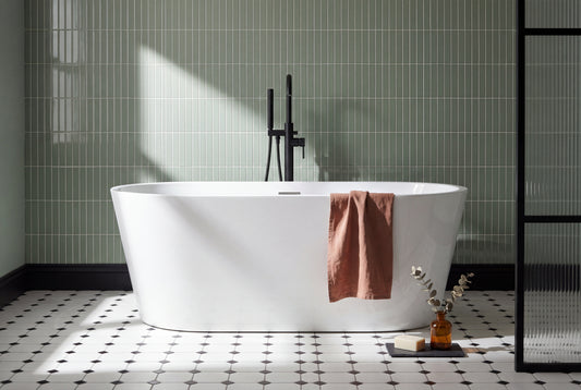 Rivato Modena 1700 x 800 x 580mm Gloss White Freestanding Shower Bath