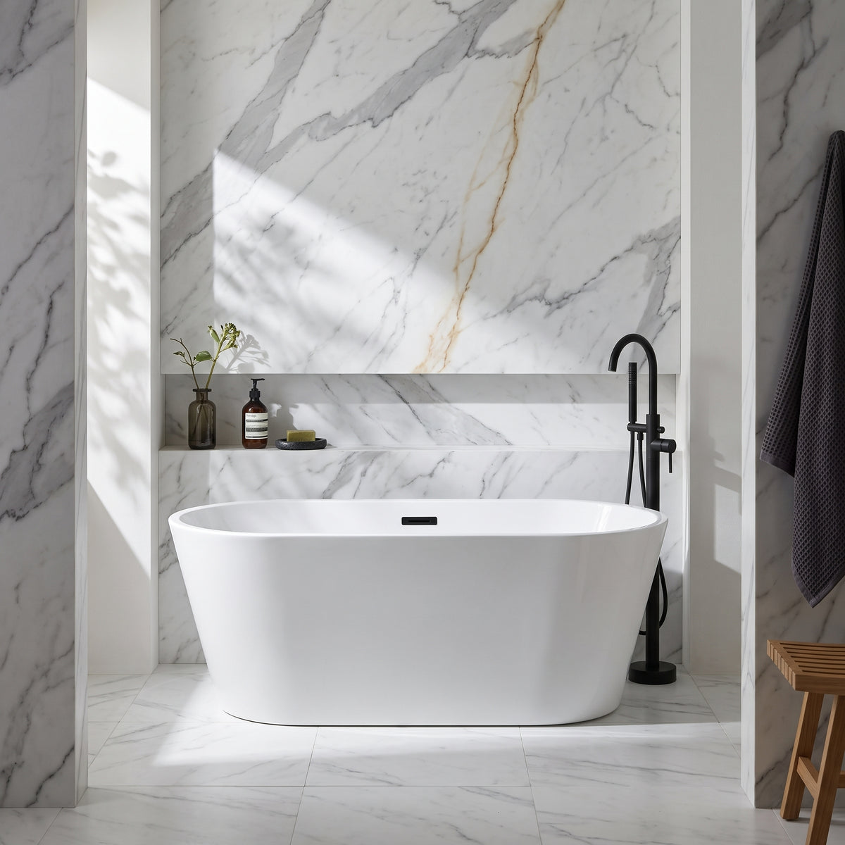 Rivato Luca 1850mm x 850mm x 630mm Gloss White Freestanding Shower Bath
