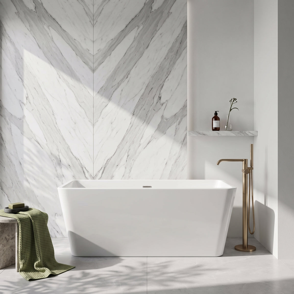 Rivato Turin 1600mm x 800mm x 580mm Gloss White Freestanding Shower Bath