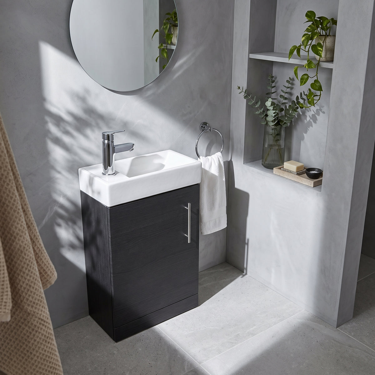 Fairford Minimalist 400mm Hacienda Black Floor Standing Vanity Unit