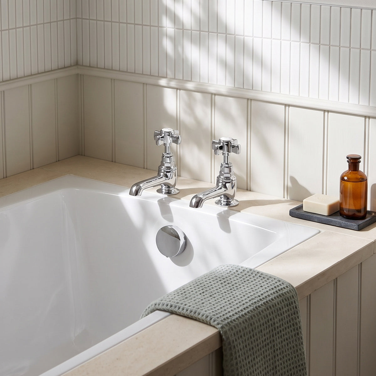 Fairford Henley Bath Pillar Taps