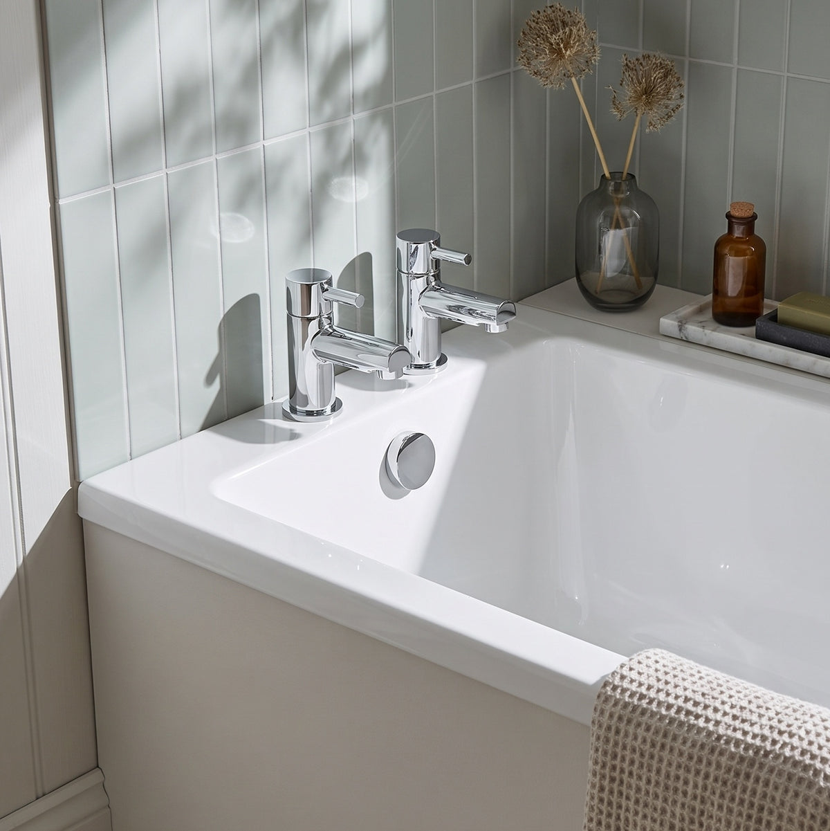 Fairford Nuro Bath Pillar Taps