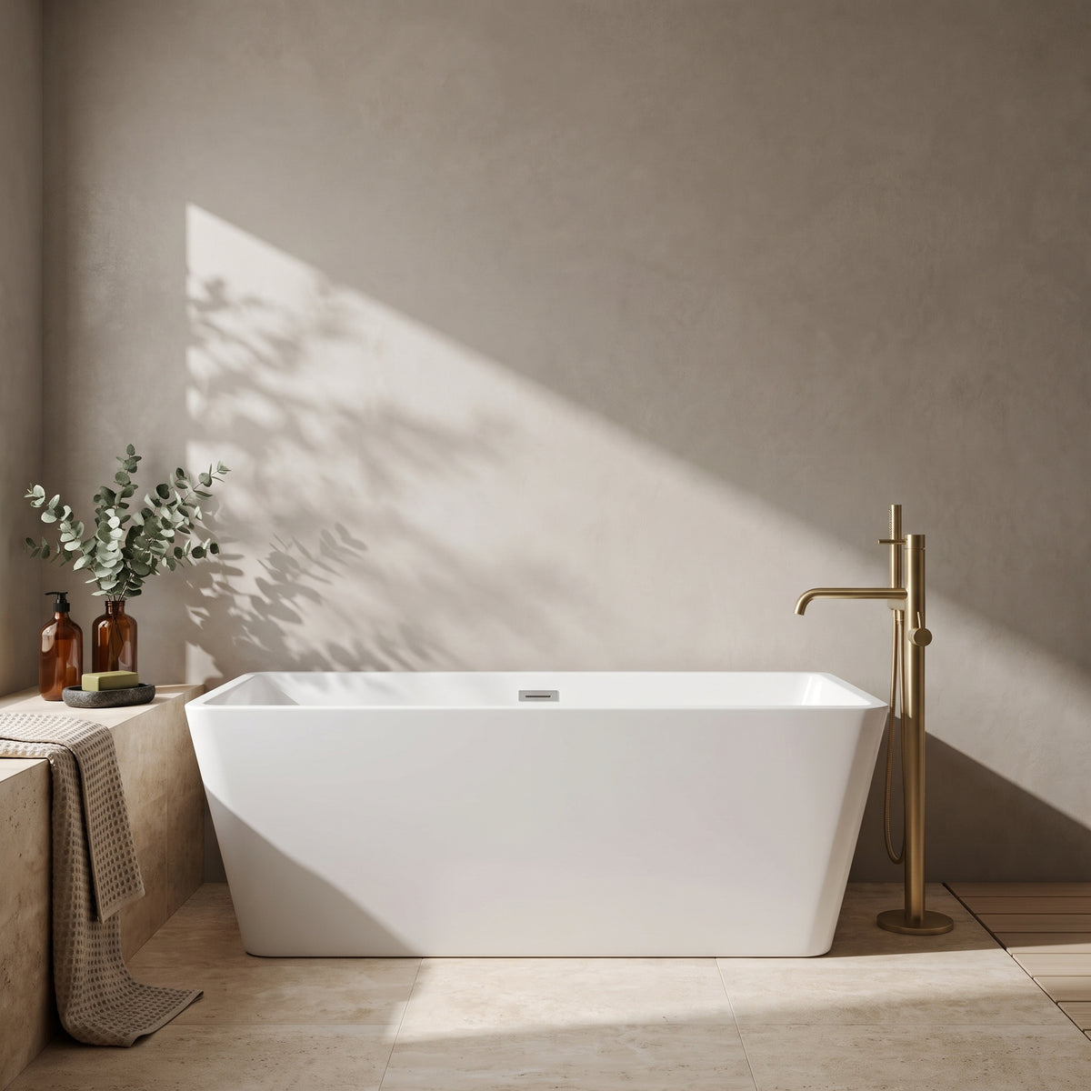 Rivato Turin 1700mm x 800mm x 580mm Gloss White Freestanding Shower Bath