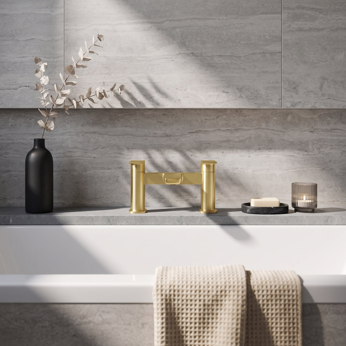 Fairford Una Brushed Brass Bath Filler