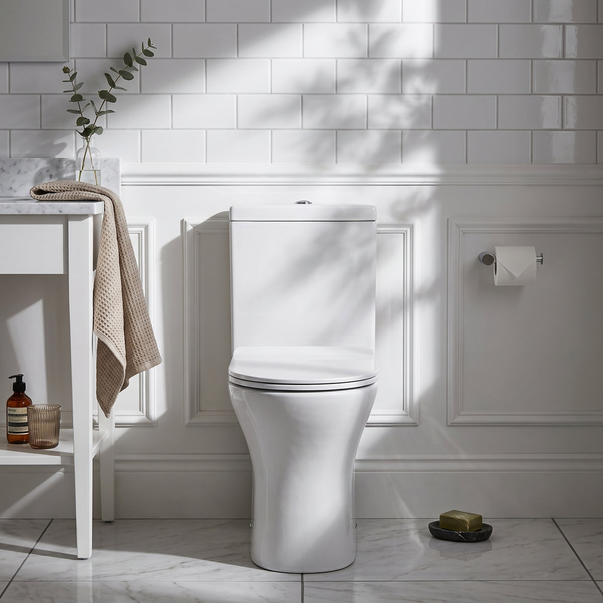Fairford Tiene Rimless Open Back Close Coupled Toilet with Wrapover Soft Close Seat