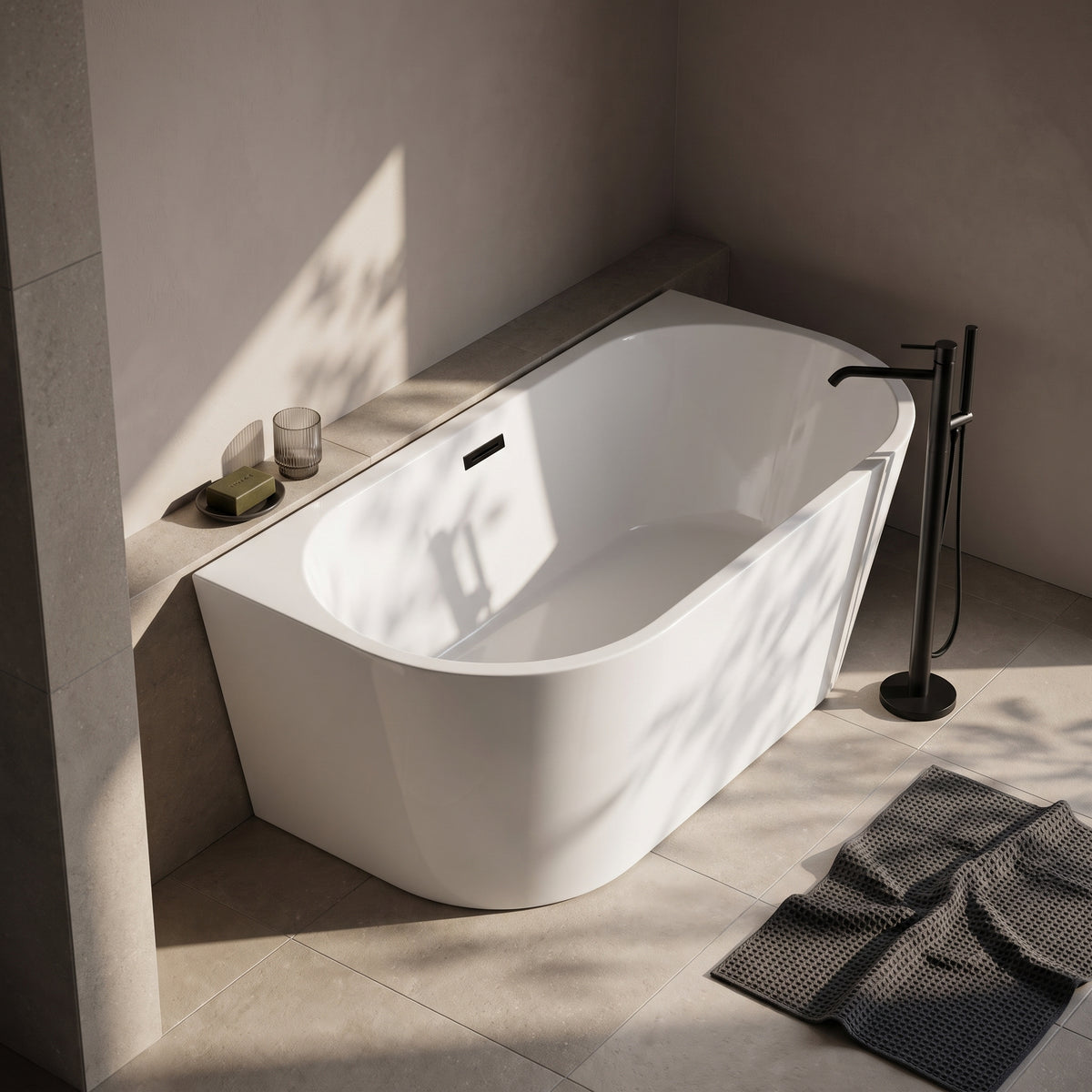 Rivato Como 1700 x 800 x 580mm Gloss White Freestanding Shower Bath