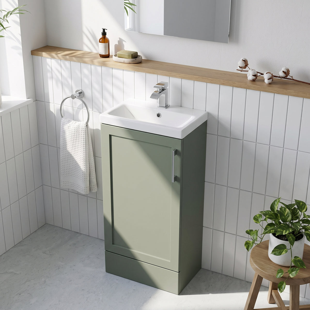 Fairford Union Style Shaker Matt Lux Green 400mm Slimline Base Unit
