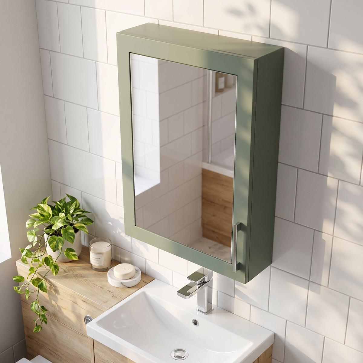 Fairford Union Style Shaker Matt Lux Green 400mm Mirror Cabinet