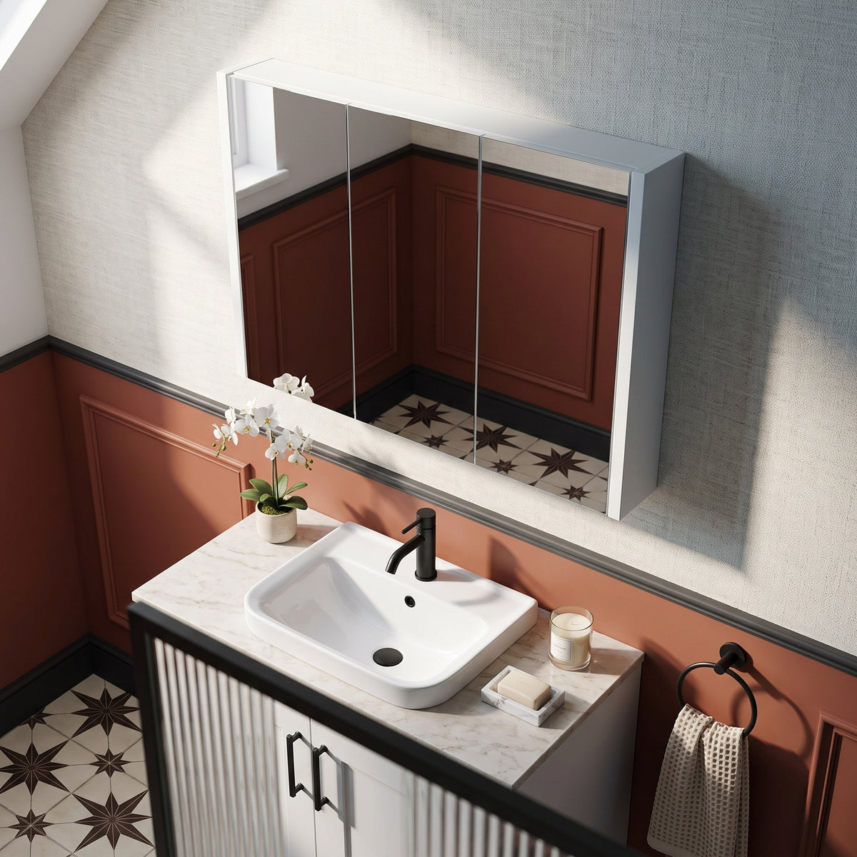 Fairford Ella 650 x 900mm 3 Door Cabinet